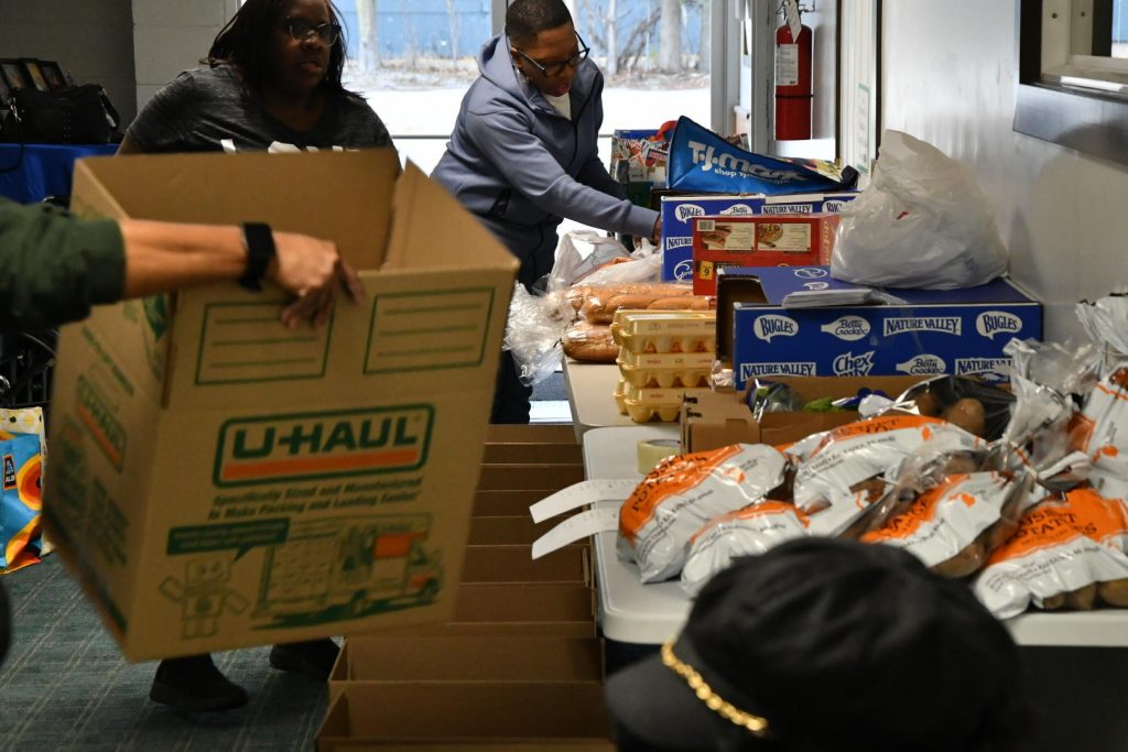 Thanksgiving Food Basket Giveaway